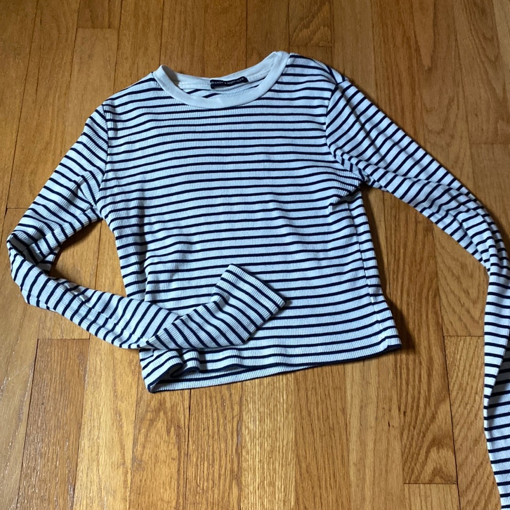 Brandy Melville Cropped Navy Blue Striped Long Sleeve